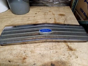 1988-1991 Ford Crown Vic Victoria LTD Front Grill Grille E8AB-8150 OEM Chrome - Picture 1 of 8