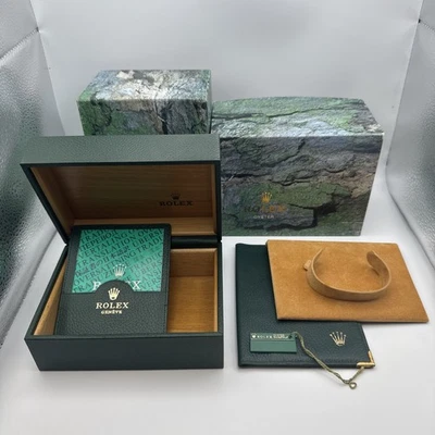 Genuine Rolex 64.00.02 Green Marble Watch Box - for Submariner 16610 LV - Image 1 of 4