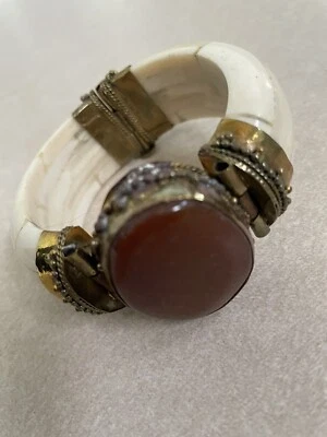 Hueso y latón vintage con piedra de ágata marrón grande unisex A217 Foto 1 de 4