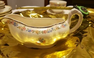 TAYLOR SMITH TAYLOR TS&T Scalloped Floral Gravy Boat #TST180 VOGUE Scroll FLORAL - Picture 1 of 5