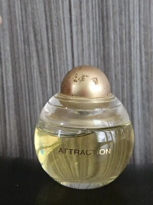 Eau de Parfum Spray Attraction For Women By Lancome 1,7 fl oz Foto 1 de 4