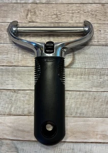 OXO Soft Good Grips Käsehobel Spannrad austauschbarer Drahtschneider EUC - Bild 1 von 6