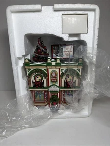 Dept 56 Snow Village City Lights Christmas Trimmings 2004 Item No. 55348 (READ) - Picture 1 of 11