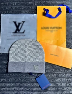 Louis Vuitton Néo Petit Damier Beanie - Light Grey - Image 1 of 4