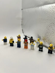 Lego Minifigure LOT of 11 - Town city, Police Fire, Chima more C-03 - Picture 1 of 10