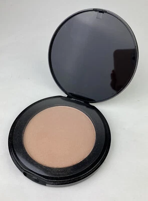 NEW SMASHBOX Face & Body Highlighter ALLURE Pressed Powder Large 0.749 oz 21.25g - Image 1 of 4