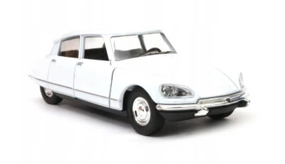 Welly 1973 Citroen DS 23 White 1:34 1:39 Scales 4.5 Inch US IMPORT DUTIES PAID - Image 1 of 4