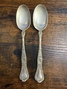 PAR de cucharaditas antiguas de 5 3/4"" con patrón de amapola Gorham 1902 - Imagen 1 de 5