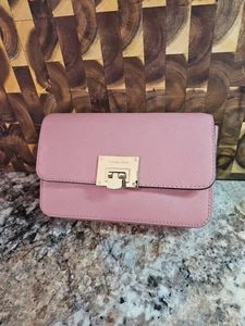 Michael Kors Tina Convertible Crossbody Saffiano-Leder Clutch rosa ohne Riemen - Bild 1 von 7