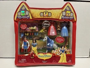 VTG 2008 Disney Snow White RARE “Favorite Moments” Deluxe Play Set Polly Pocket - Picture 1 of 2