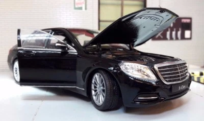 1:26 24 Mercedes S Class V8 500 2015 W222 24051 Welly Black Diecast Model Car - Image 1 of 4