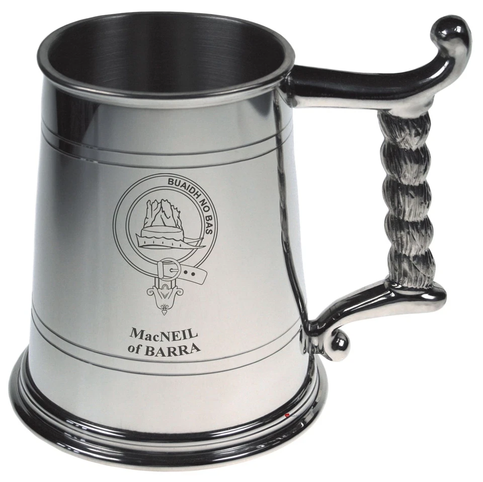 MacNeil of Barra Crest Tankard Rope Handle in Polished 1 Pint Capacity - Image 1 of 1