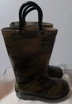Western Chief Toddler Boy's Waterproof Light Up Rain Boot Camo Olive Size 6 - Image 1 of 4