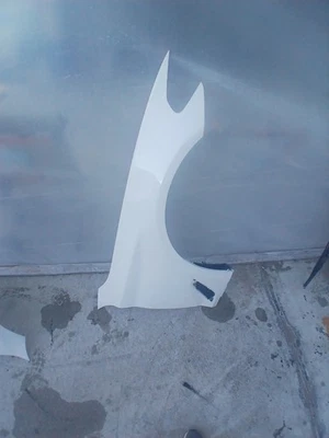 2017-2023 宝马 530I G30 前左驱动侧挡泥板盖板原始设备制造商 — 第 1/3 张图片