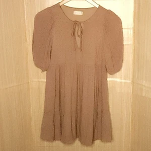 Altar'd State Womens Tan Swiss Dot Flowy Gauzy Short Sleeve Dress Small - Picture 1 of 7