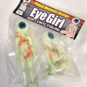 RED SHARK Eye Girl GID Soft Vinyl Set Peach Momoko Design Limited Edition Sofubi - Picture 1 of 8