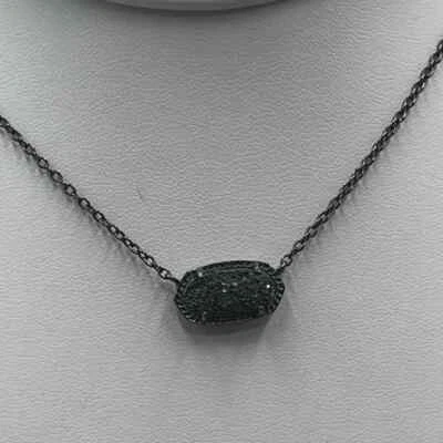 Ожерелье с подвеской Kendra Scott Elisa пушечный металл платина черное Drusy  - Изображение 1 из 4
