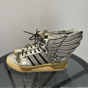 Adidas Jeremy Scott NASA JS Obyo Wings 2.0 Metallic Silver G61109 Größe 8 GRAIL - Bild 1 von 23