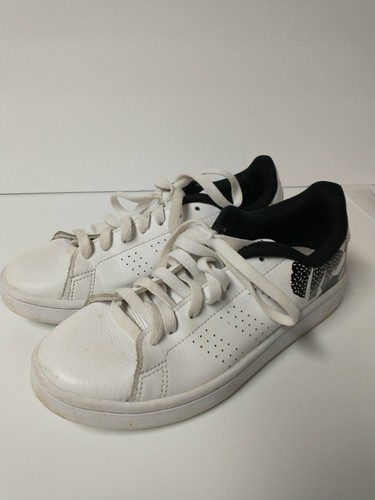 Adidas uomo pelle atletica bianca e nera taglia 7