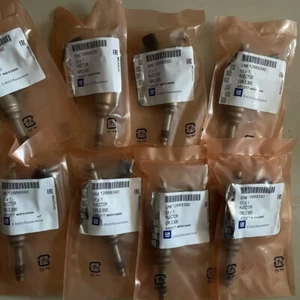 NEW 8Pcs OEM GENUINE Fuel Injectors For Chevy Chevrolet GMC 1500 5.3L 12668390 - Picture 1 of 9