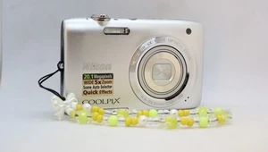 Nikon s2800 camera Silver Digital Camera 20.1 Megapixels 5x Zoom in Box - Picture 1 of 21
