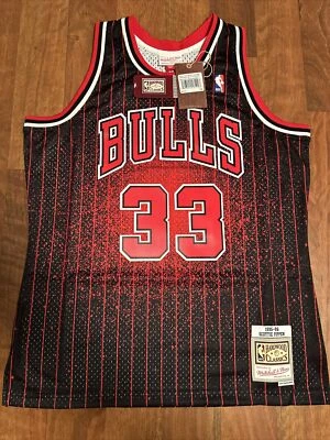 Mitchell & Ness CHICAGO BULLS Take Gradient Swingman 95/96 Scottie Pippen Grande Foto 1 de 4