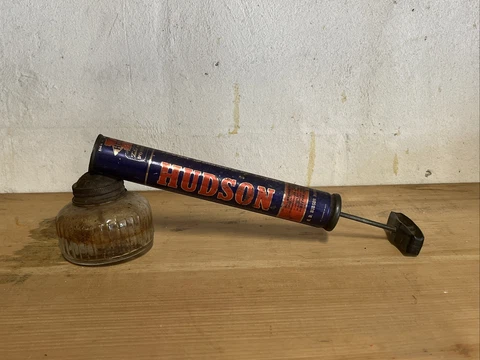 Vintage Hudson Bug Spray Duster Pesticide Sprayer Glass retro Made in USA Cover