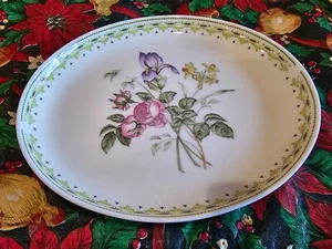 Royal Doulton Tray Dish Fine Bone China Camilla 8 Inches Long Made in England - Picture 1 of 3