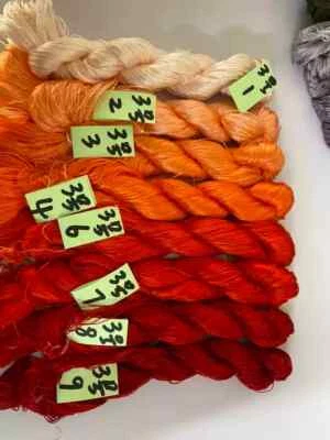 Red 100%mulberry hand-dyed wrapping velvet flower Twistless nosplit silk thread - Image 1 of 3