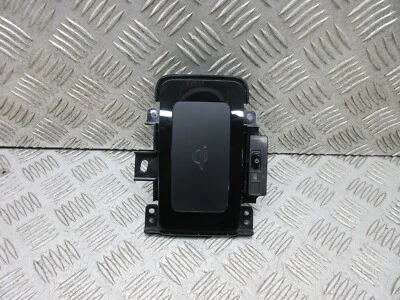 2017 TOYOTA PRIUS ХЭТЧБЕК СМАРТФОН БЕСПРОВОДНАЯ ЗАРЯДКА 861C0-47010 - Изображение 1 из 4