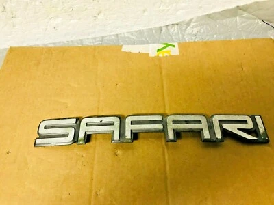 OEM 1997 1998 1999 2000 2001 2002 2003 2004 GMC Safari maletero trasero emblema residuo Foto 1 de 4