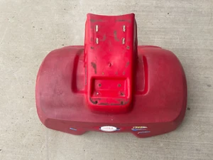 Lote 188 guardabarros trasero Honda ATC70 1984 - Imagen 1 de 3