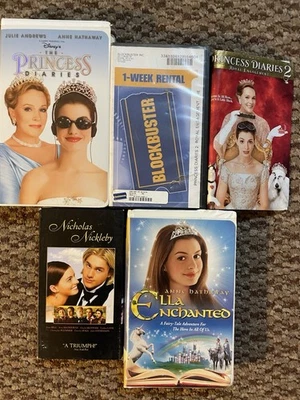 Anne Hathaway VHS Lot The Princess Diaries 1-2, Ella Enchanted, Blockbuster Case - Image 1 of 4