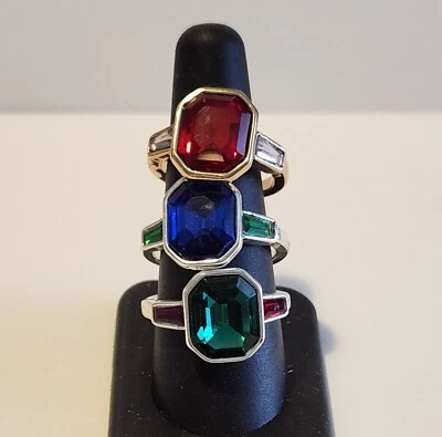 AvonStudio 1886 All is Bright Statement Ring - Red-Pink/Red-Green/Blue-Green - Image 1 of 4