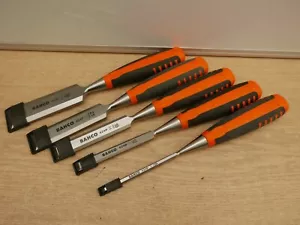 BAHCO 424 5PCE 6MM 12MM 18MM 25MM & 32MM BORDO SMUSSATO SET SCALPELLI LEGNO + ROTOLO ATTREZZI - Foto 1 di 2