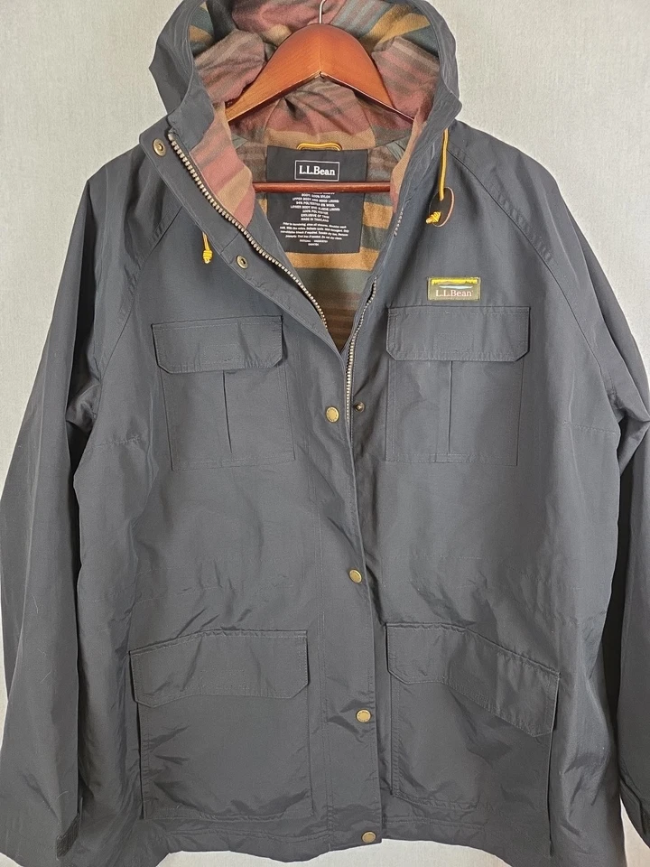 LL Bean 1X Plus Mountain Classic Water Resistant Hooded Jacket Coat Lined Black - Image 1 of 4