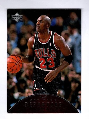 Salida de tiempo de aire de cubierta superior 1997-98 #AT7 Michael Jordan Chicago Bulls Salón de la fama Foto 1 de 2