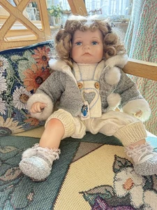 Hochwertige Sammlerpuppe RF-Collection Adele´s Puppenhaus, "Heike" - Bild 1 von 9