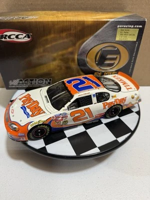Kevin Harvick Elite #21 PayDay 2003 1/24 Nascar Diecast Foto 1 de 4