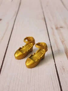 Spin Master Liv Puppe Gold Schuhe - Bild 1 von 5