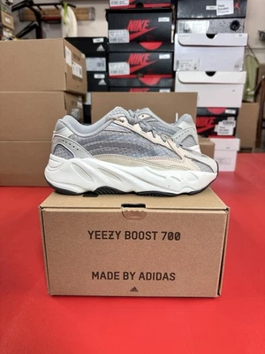 Adidas Yeezy Boost 700 V2 Crema Hombre Talla 4 Foto 1 de 4