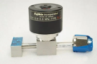 FUJIKIN VALVE N.C., 0.4~0.6MPa, 316L CBL-4X6BW-NCQ FREE SHIP - Image 1 of 4