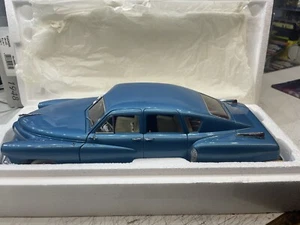 1/18 Scale KYOSHO TUCKER TORPEDO 1948 1/18 BOITE Z22 - Bild 1 von 6