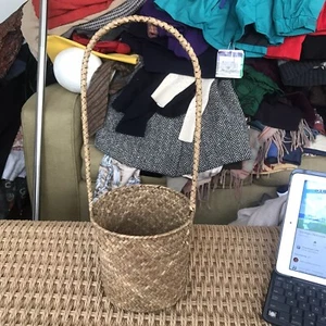 Vintage Woven Basket - Picture 1 of 6