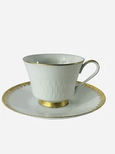 Sango Fine China Imperial Camelot Teacups & Saucers Lot Set Of 9 White Gold VTG - Picture 1 of 10