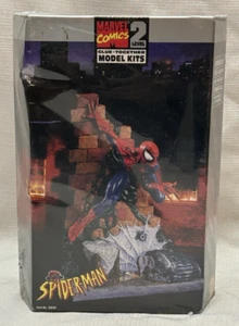 Spiderman Marvel Comics Plastic Model Kit Toy Biz kit# 48658 1996 Factory Sealed - Picture 1 of 7