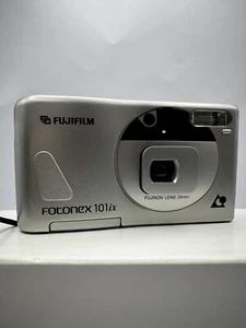 Cámara fotográfica electrónica desechable FujiFilm Fotonex 101ix vintage con lente retro - Imagen 1 de 6