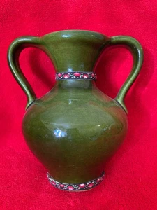 GMUNDER KERAMIK Austria hermoso jarrón atemporal 2921 verde con 2 asas 18 cm de alto - Imagen 1 de 9