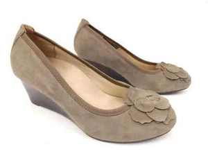 Vionic 389 Hayes Womens Shuse Floral Wedge Suede Brown Sz 7.5 W - Picture 1 of 5