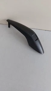 CRESTA PARAFANGO CARBON LOOK PIAGGIO VESPA GTS GTS SUPER SPORT 605465M004 - Foto 1 di 2